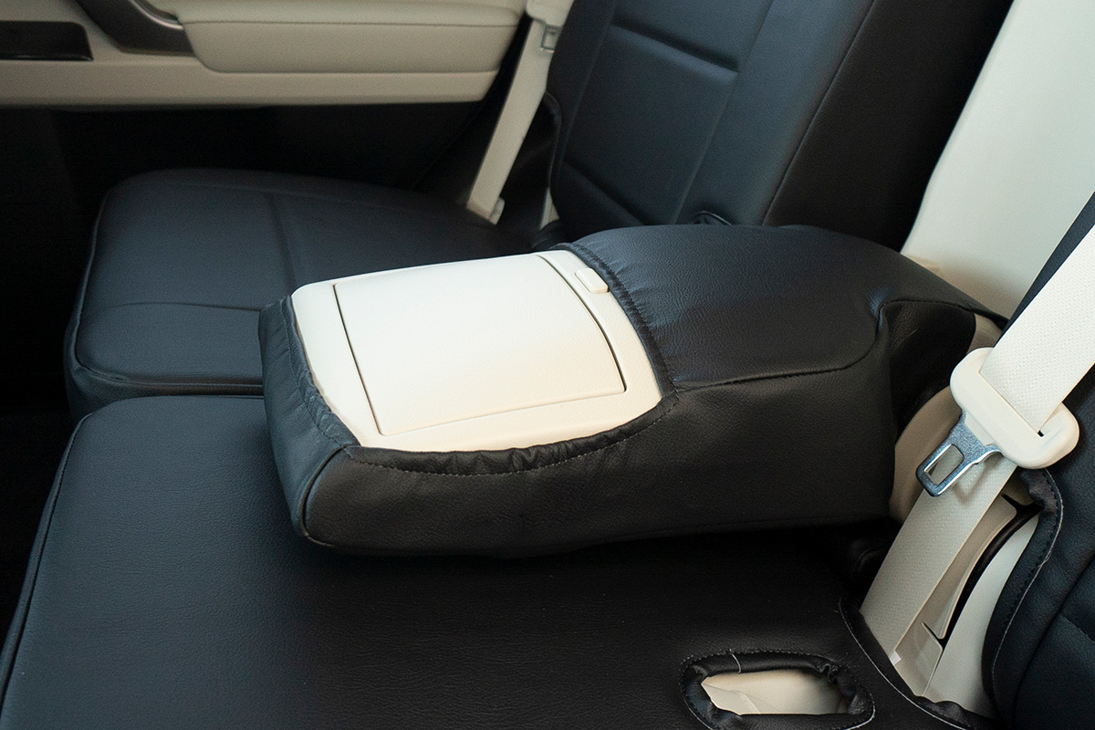 2021 Lexus GX-460 (Armrest Storage shown)